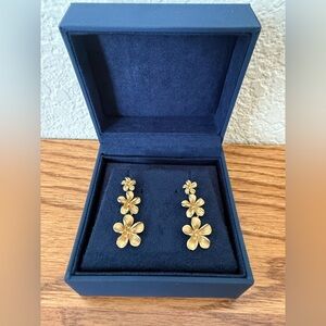 Costco 14kt solid yellow gold plumeria triple flower dangle earrings